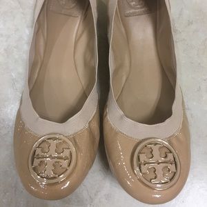Tory Burch “Carolina” ballet flat